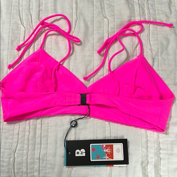 Blackbough Hot Pink Bikini Top - Picture 2 of 9